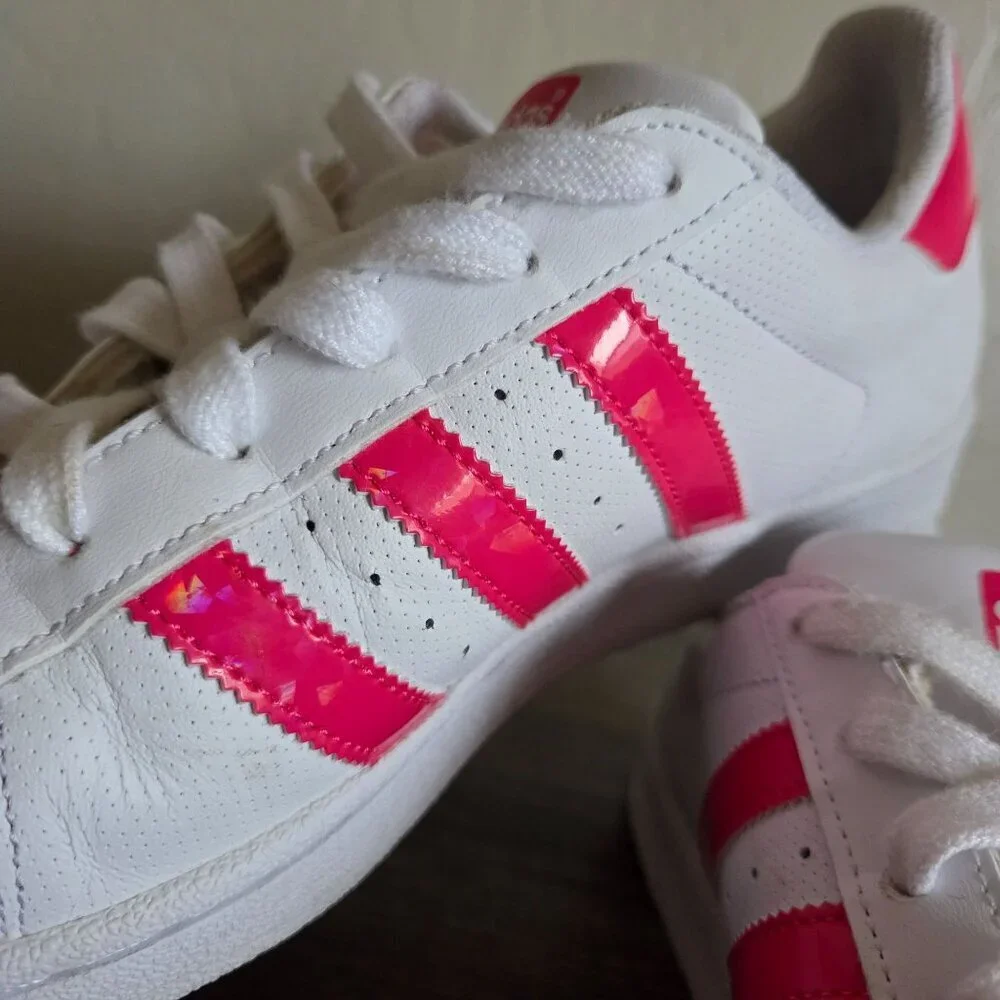 Adidas Superstar J Sneakers Shoes White/Iridescent Hot Pink Big Girls 6.5 DB1210